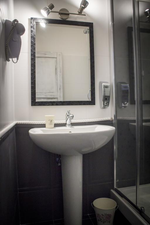 ナポリ ラ ペオニア Bed & Breakfast 部屋 写真