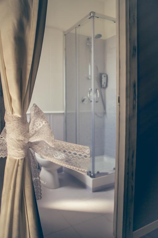 ナポリ ラ ペオニア Bed & Breakfast 部屋 写真