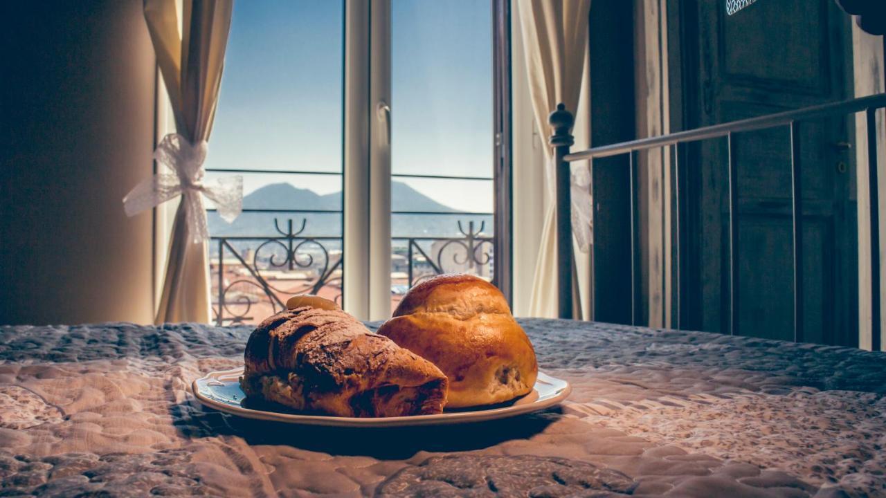 ナポリ ラ ペオニア Bed & Breakfast エクステリア 写真
